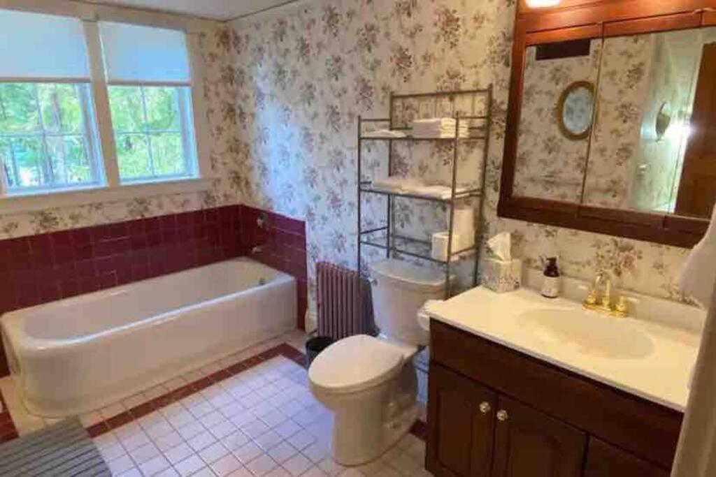 The Hillside B&B. Home W/ Breakfast Service! Wisconsin Dells Exterior foto