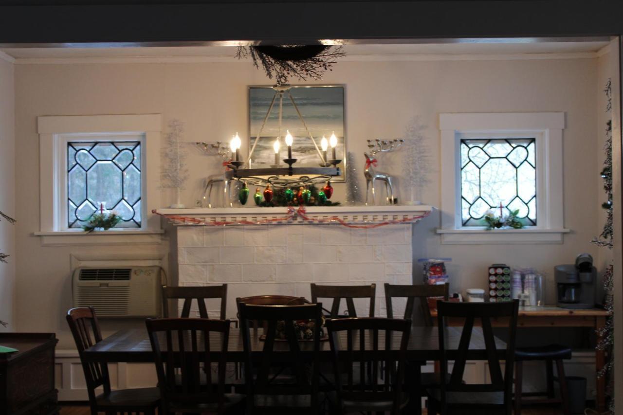 The Hillside B&B. Home W/ Breakfast Service! Wisconsin Dells Exterior foto